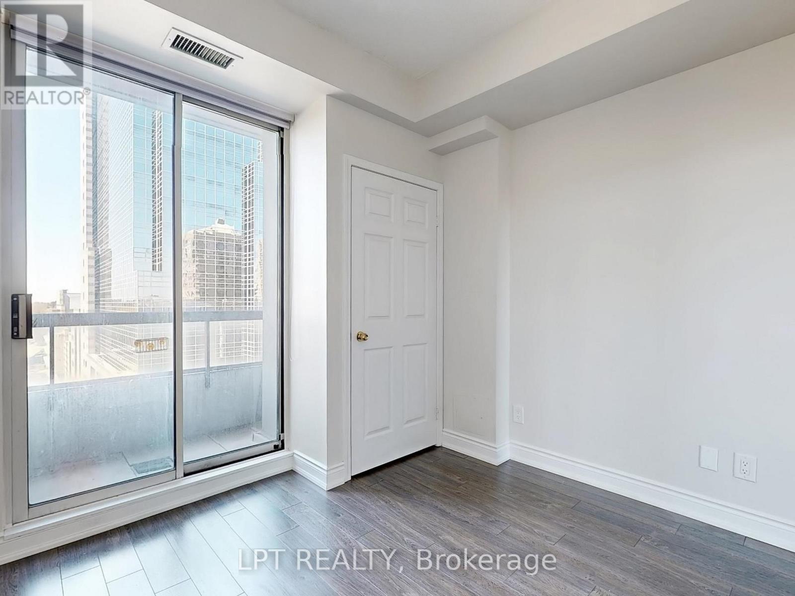 8 Hillcrest Avenue — photo 15