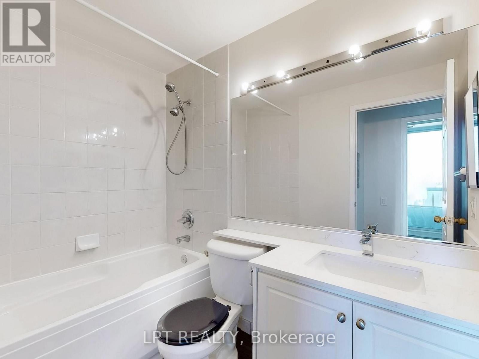 8 Hillcrest Avenue — photo 17