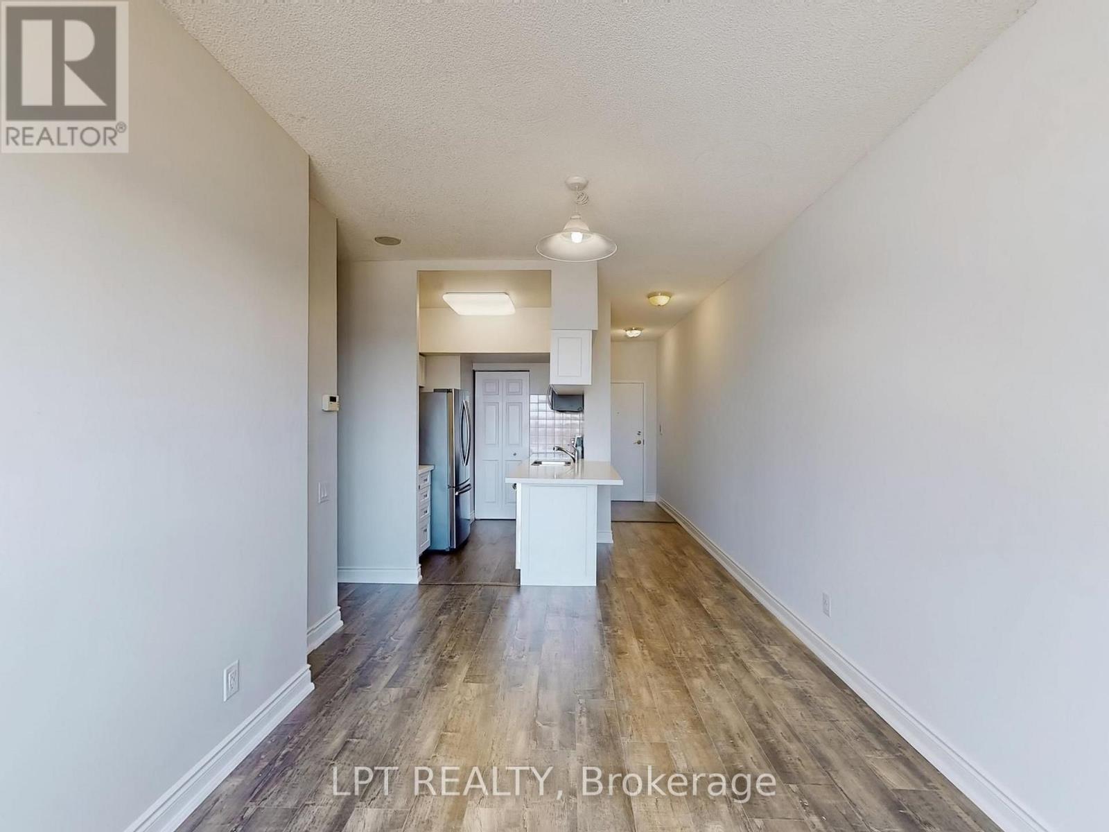 8 Hillcrest Avenue — photo 8