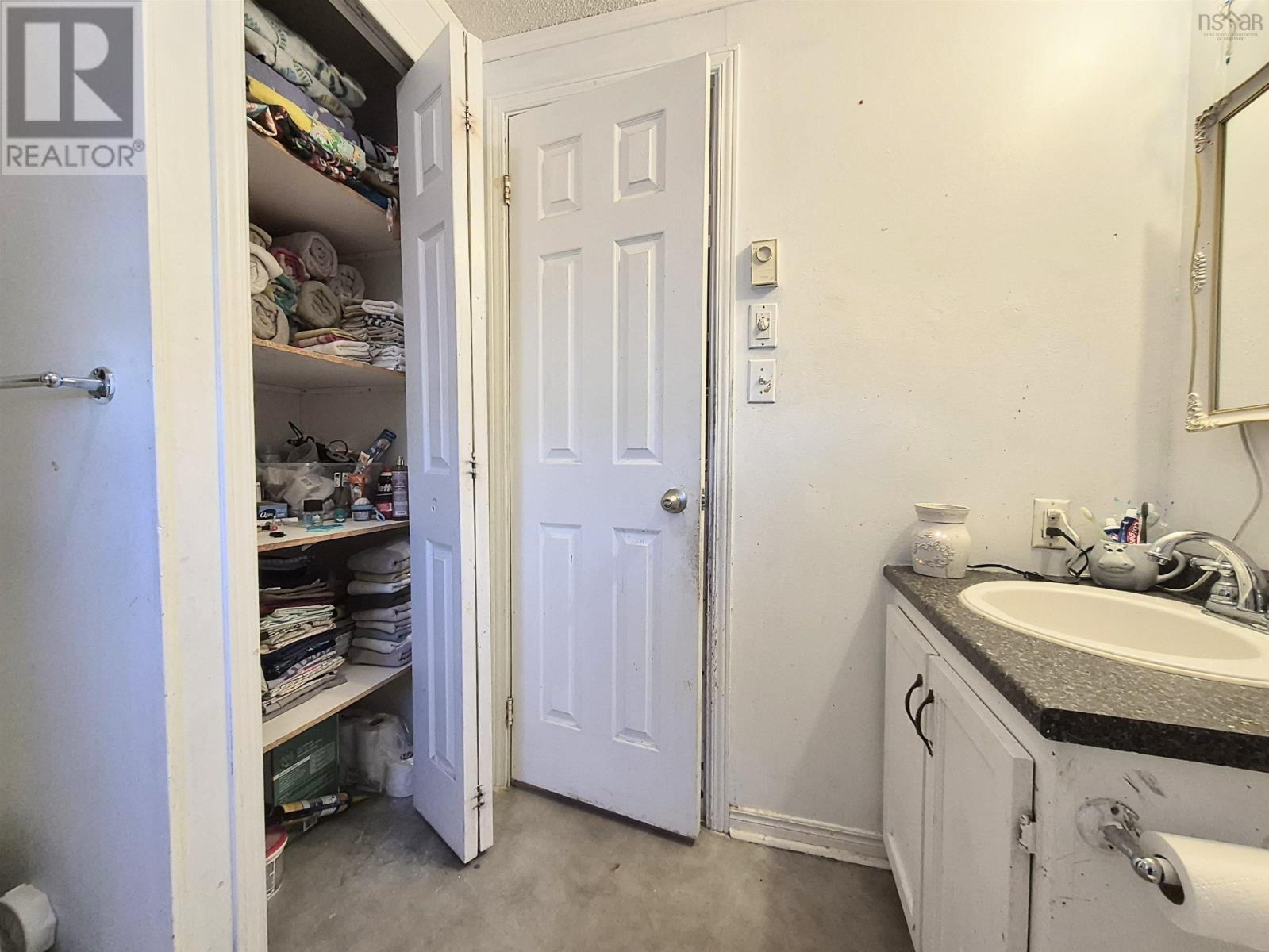 8 Summer Street - 25