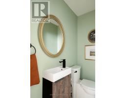 35 Chapman Avenue, Toronto, ON M4B1C4 Photo 23