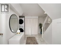 35 Chapman Avenue, Toronto, ON M4B1C4 Photo 32