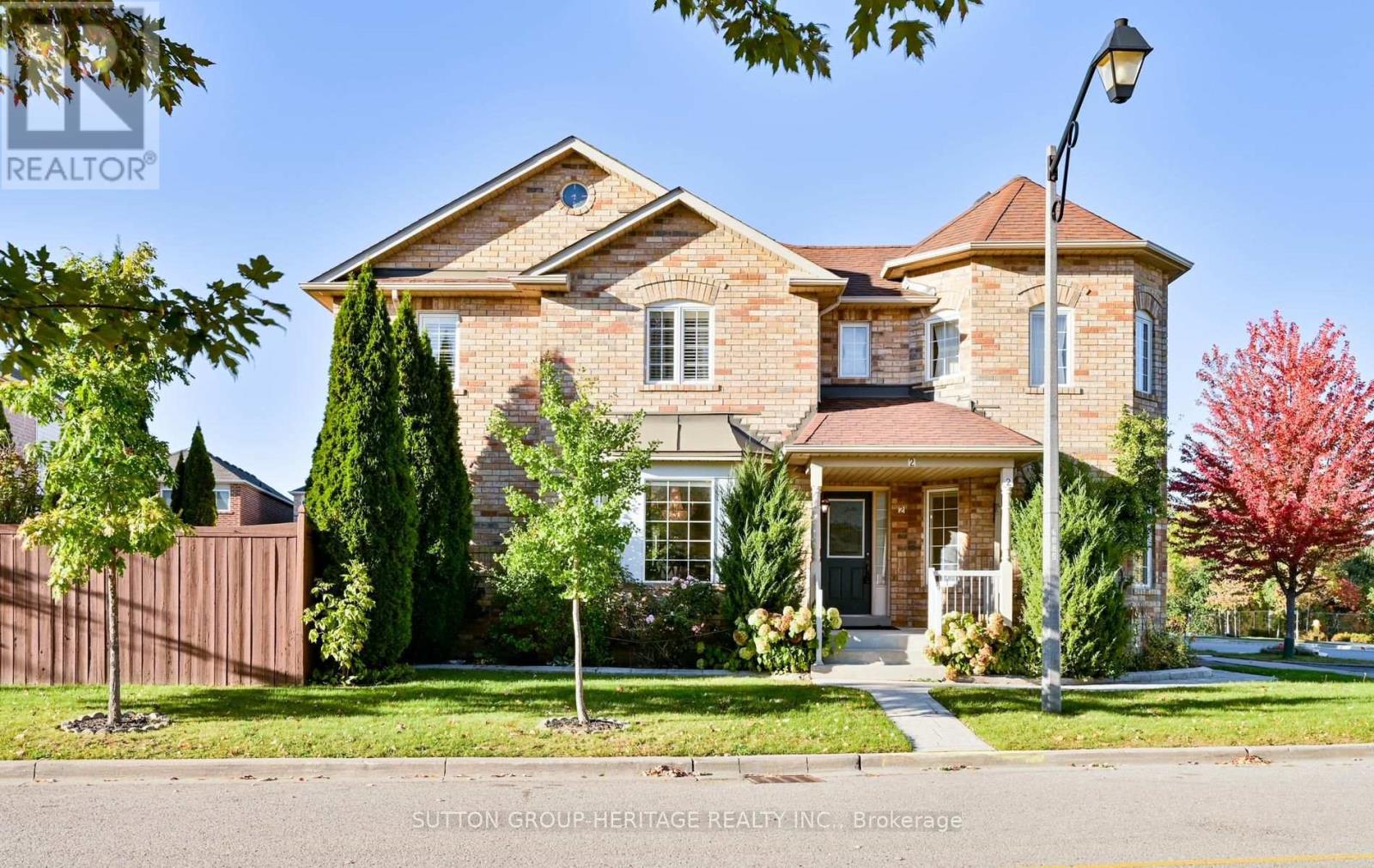 2 BEADLE DRIVE, Ajax (South East)