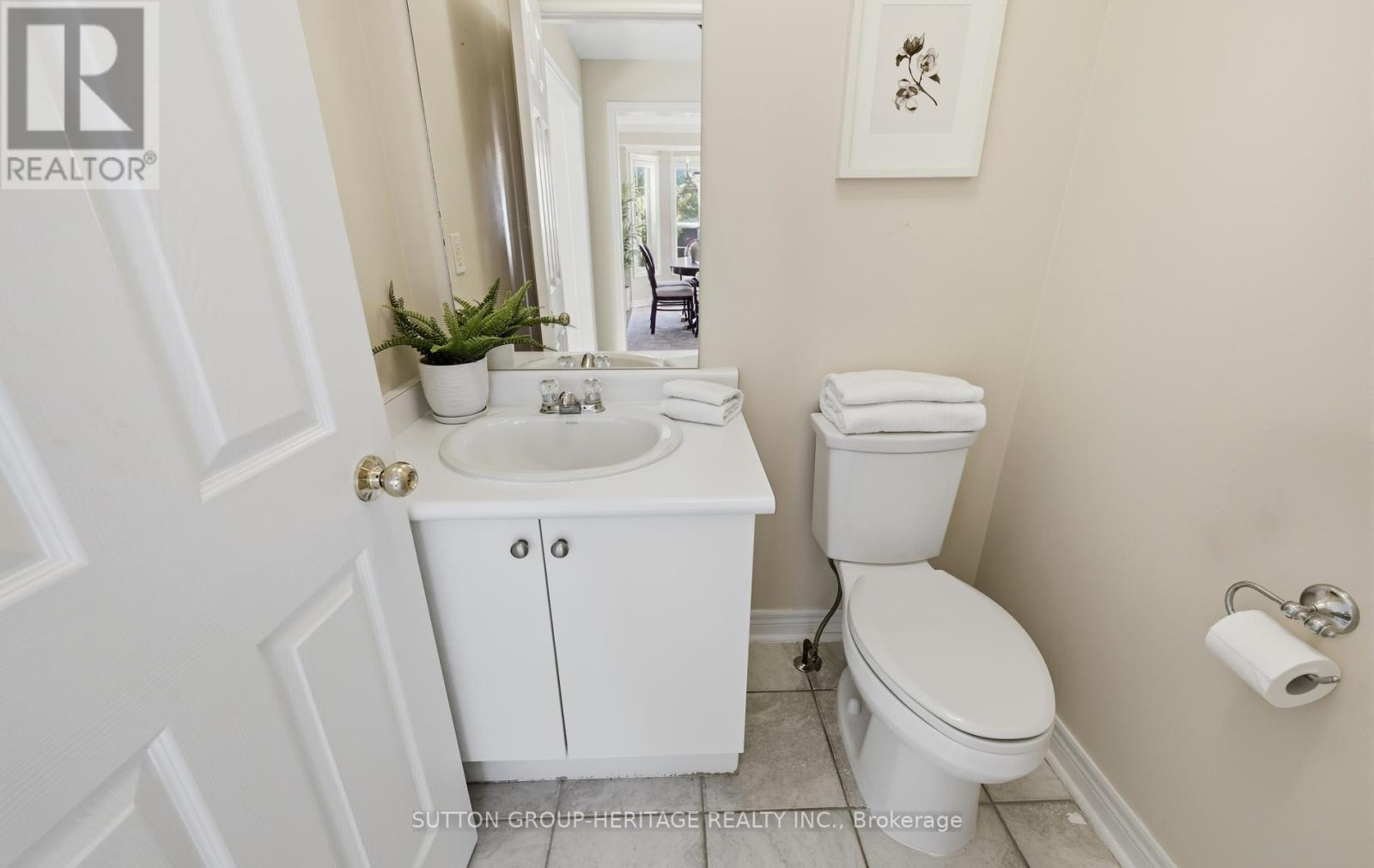 2 Beadle Drive, Ajax, ON photo 18