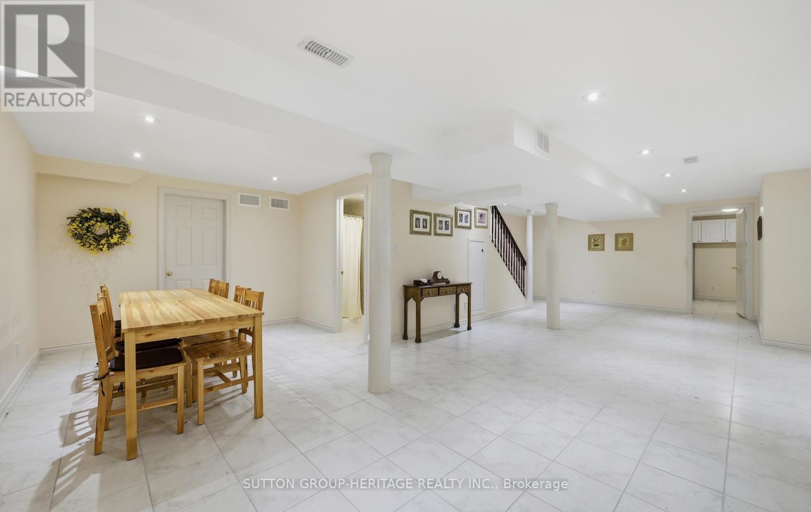 2 Beadle Drive, Ajax, ON photo 32