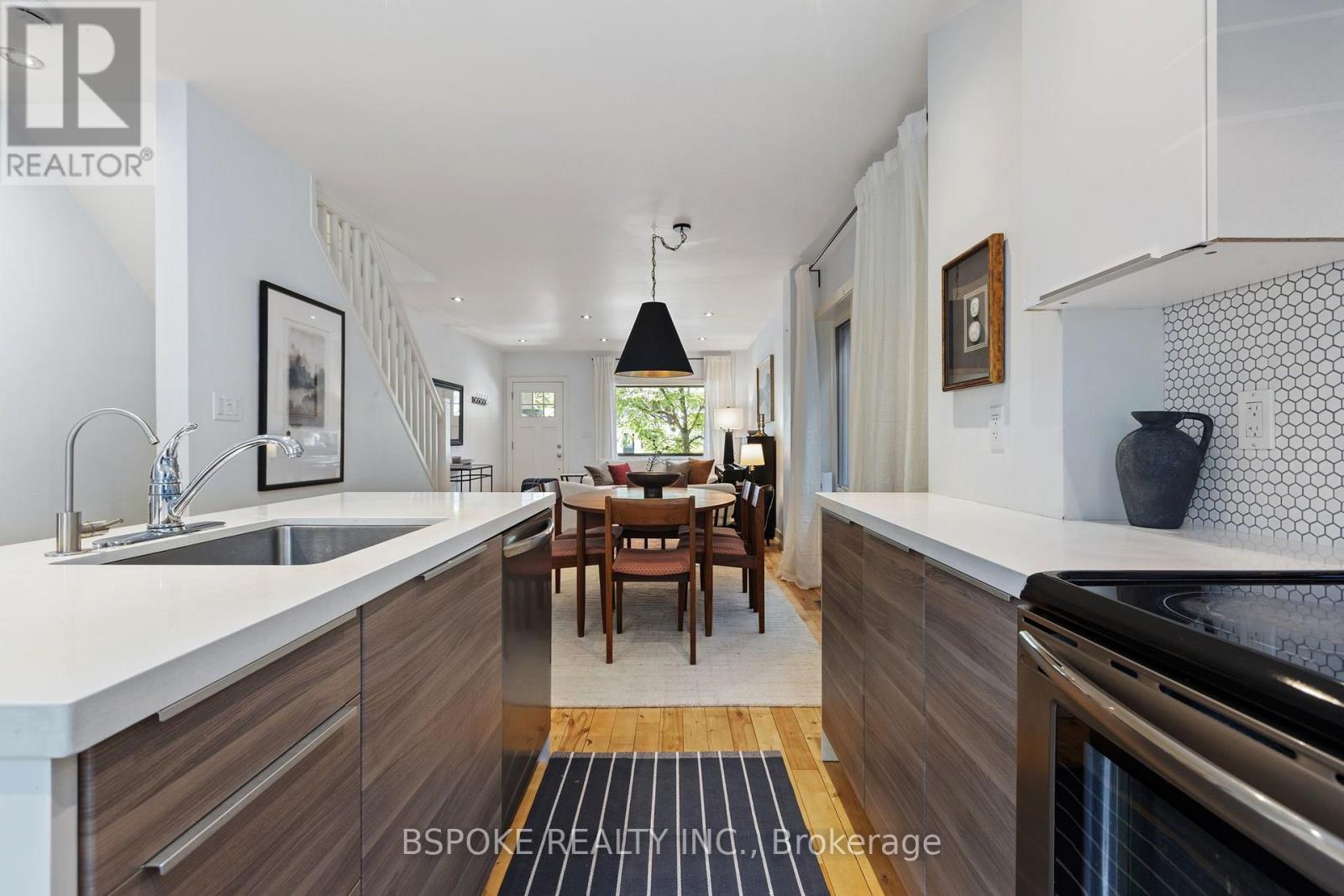 389 COXWELL AVENUE - 12