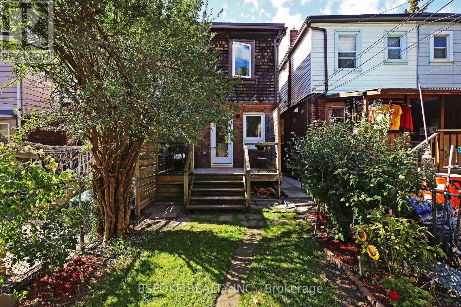 389 Coxwell Avenue — photo 29