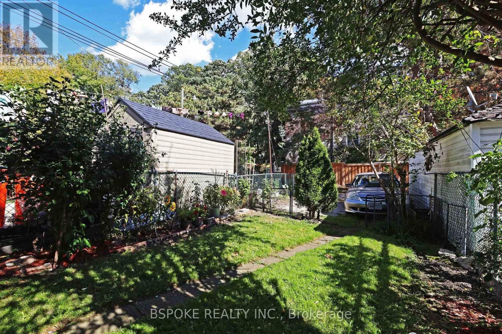 389 Coxwell Avenue — photo 30