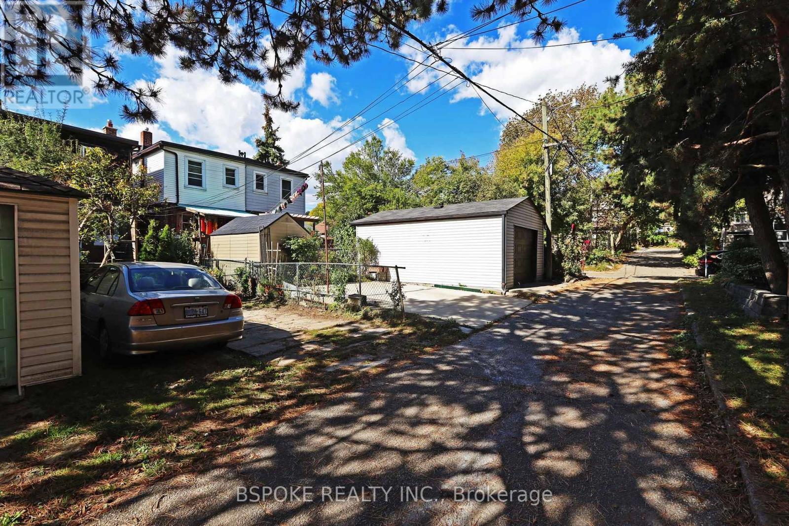 389 COXWELL AVENUE - 33