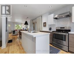 389 Coxwell Avenue, Toronto, ON M4L3B8 Photo 13