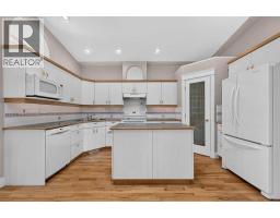 4418 20 Avenue Nw, Calgary, AB T3B0T6 Photo 17