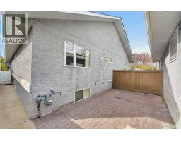 4418 20 Avenue Nw, Calgary, AB T3B0T6 Photo 46