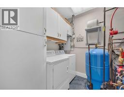 4418 20 Avenue Nw, Calgary, AB T3B0T6 Photo 45