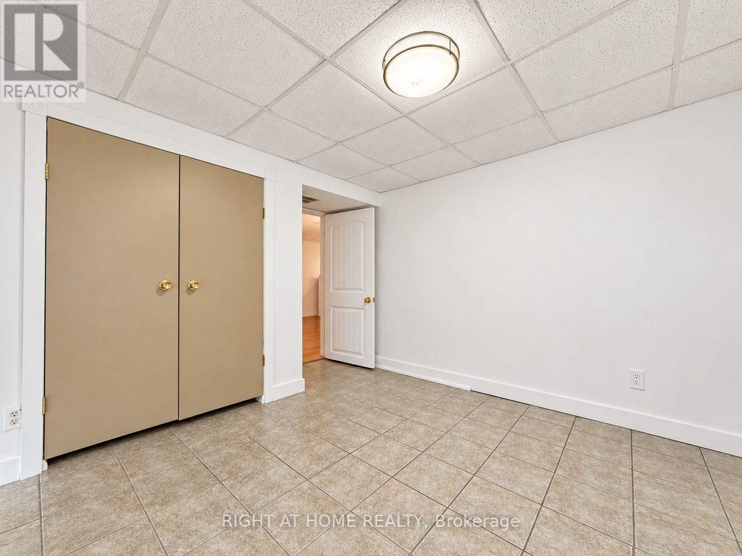 72 Monkswood Crescent — photo 14