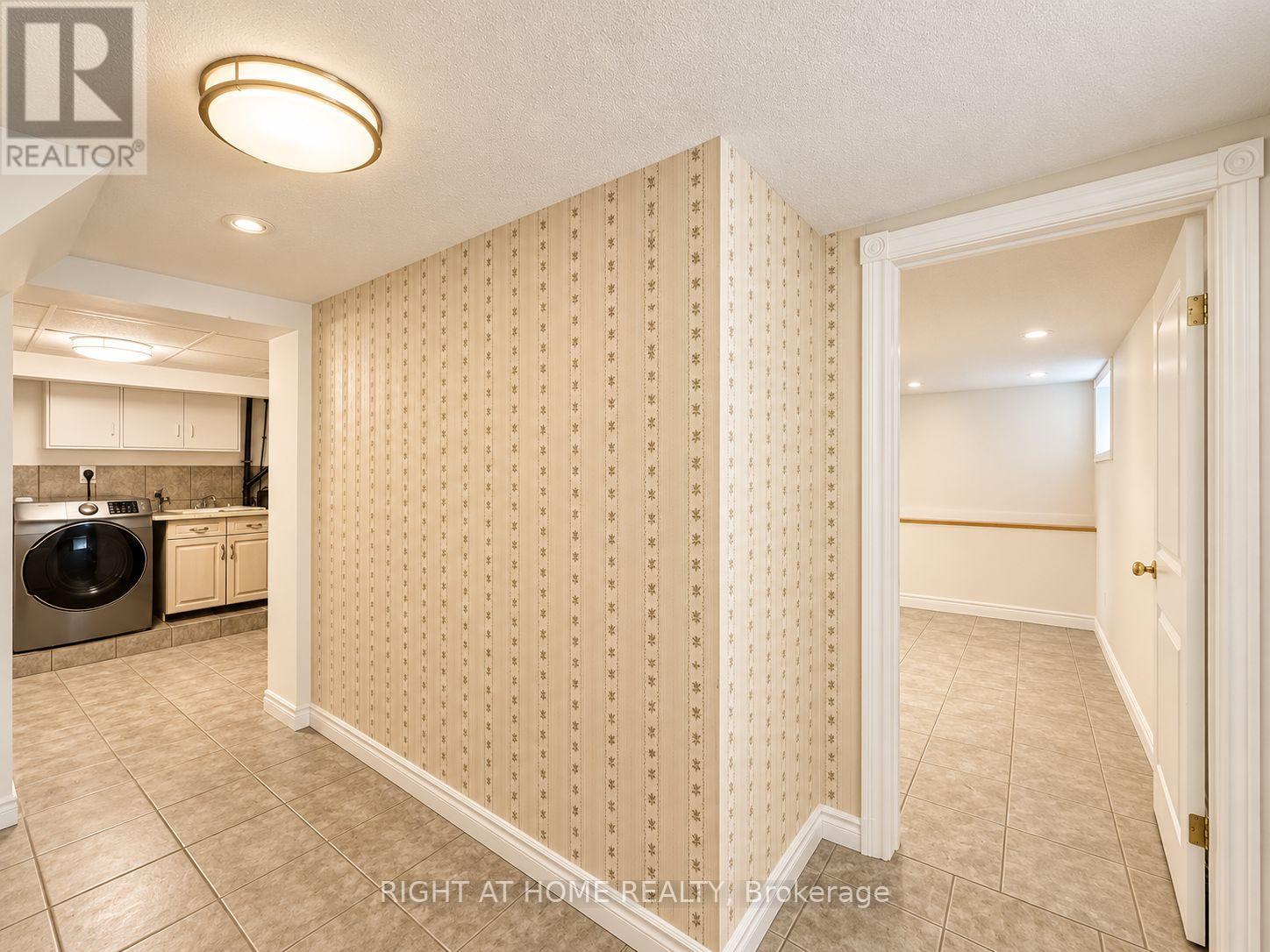BASEMENT - 72 MONKSWOOD CRESCENT, Newmarket (Central Newmarket) — photo 8