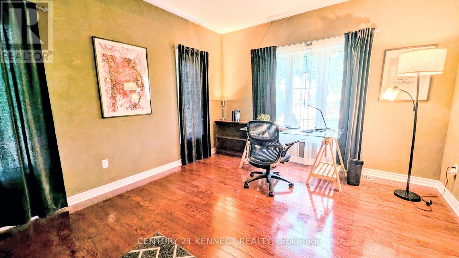 365 Old Colony Road, Richmond Hill, ON photo 14