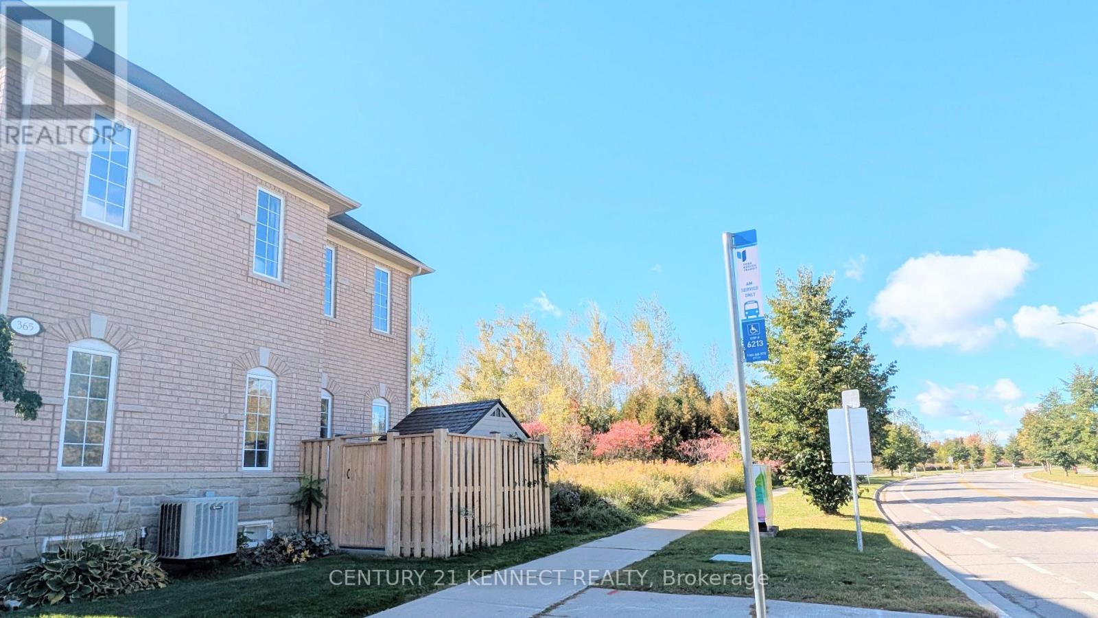 365 OLD COLONY ROAD, Richmond Hill (Oak Ridges Lake Wilcox) — photo 2