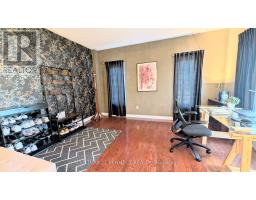 365 Old Colony Road, Richmond Hill, ON L4E5B2 Photo 13