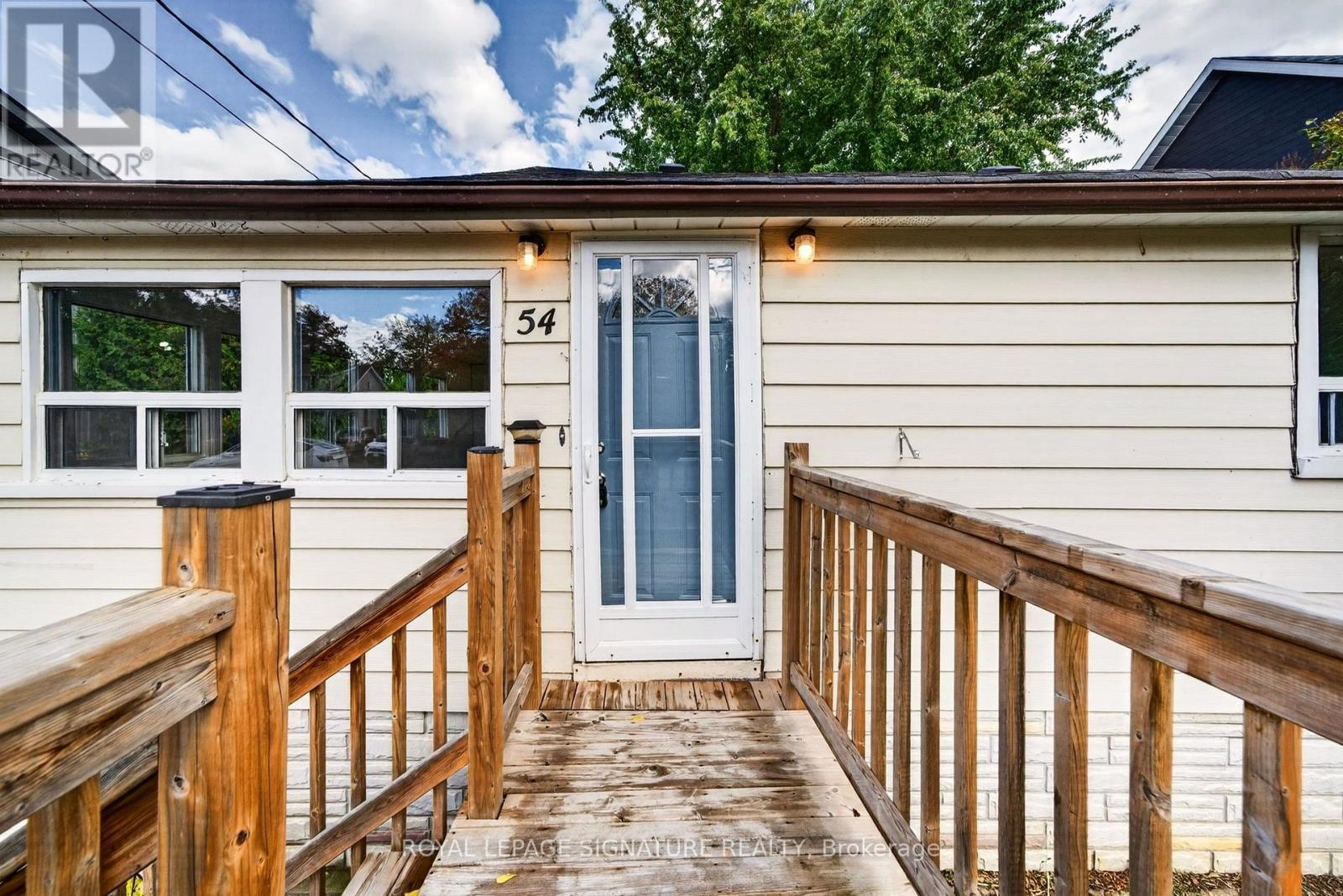 54 FARLEY CIRCLE, Georgina (Historic Lakeshore Communities) — photo 6