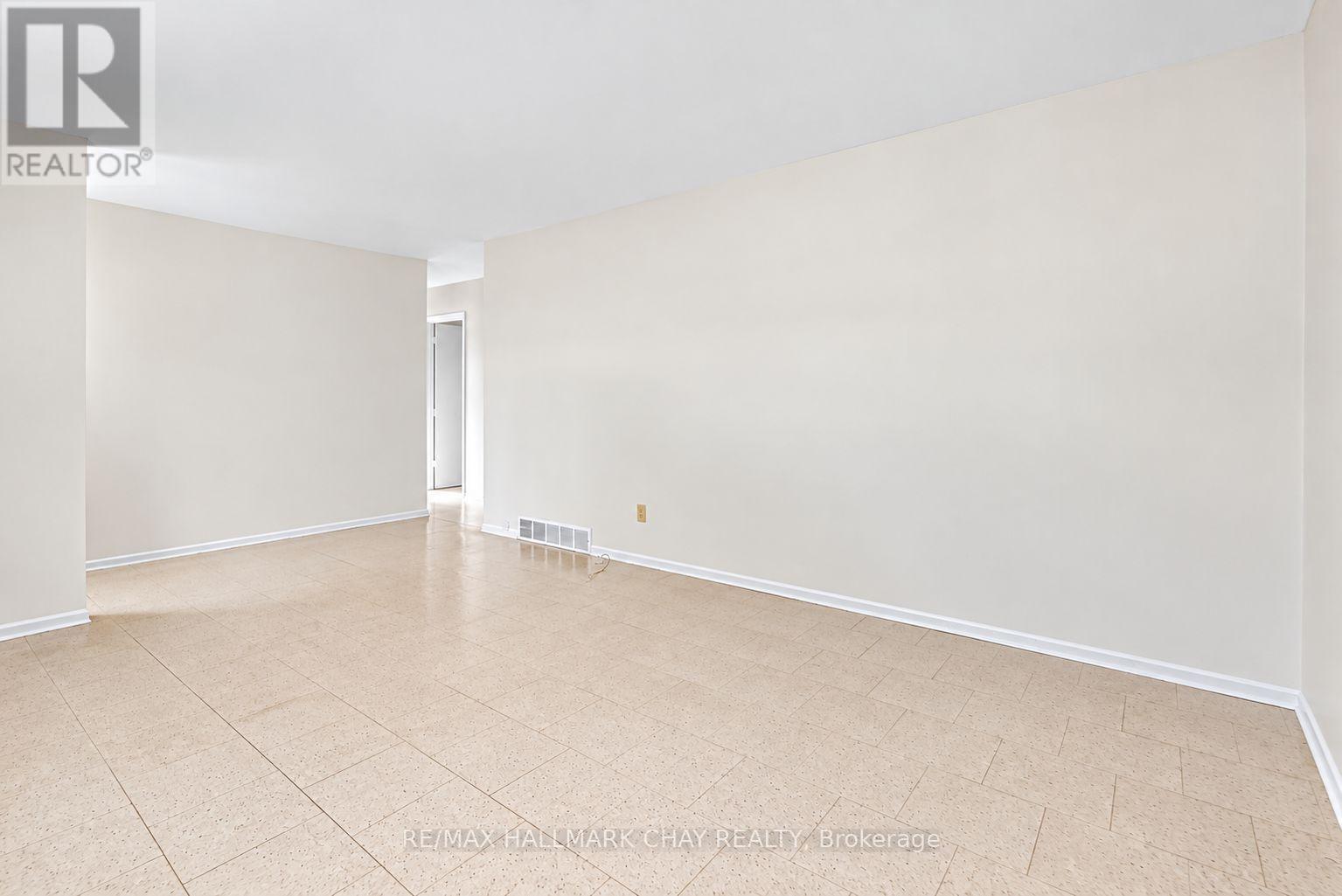 14 Heath Street, Barrie, ON photo 14