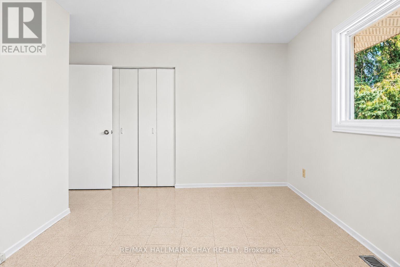 14 HEATH STREET, Barrie (Cundles East) — photo 5