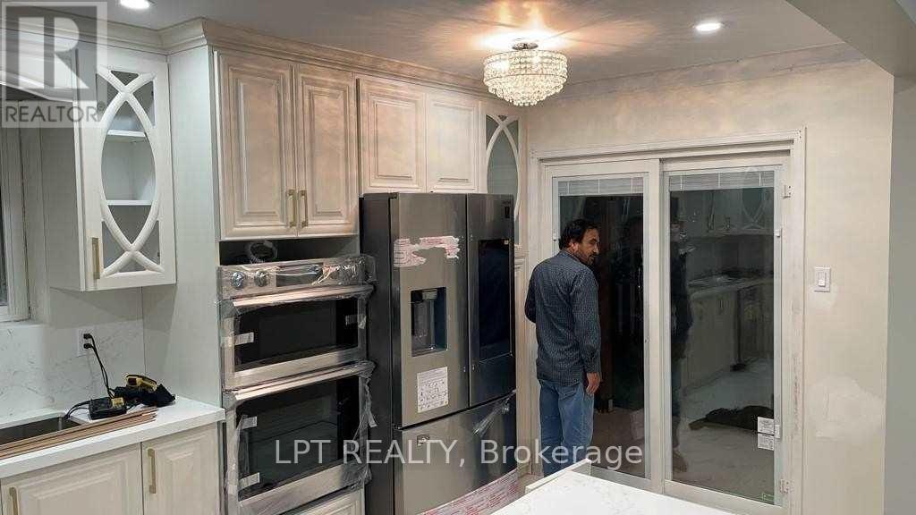 8 BANNER ROAD, Brampton (Brampton West) — photo 7