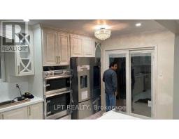 8 Banner Road, Brampton, ON L6X4K6 Photo 7