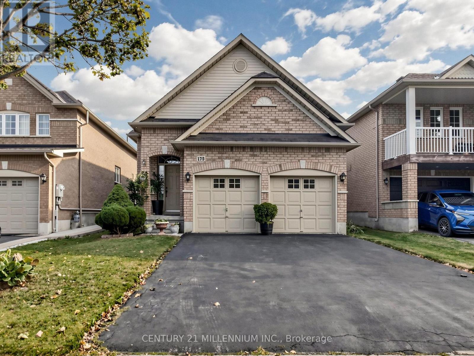 173 FAIRHILL AVENUE, Brampton (Fletcher's Meadow) — photo 2