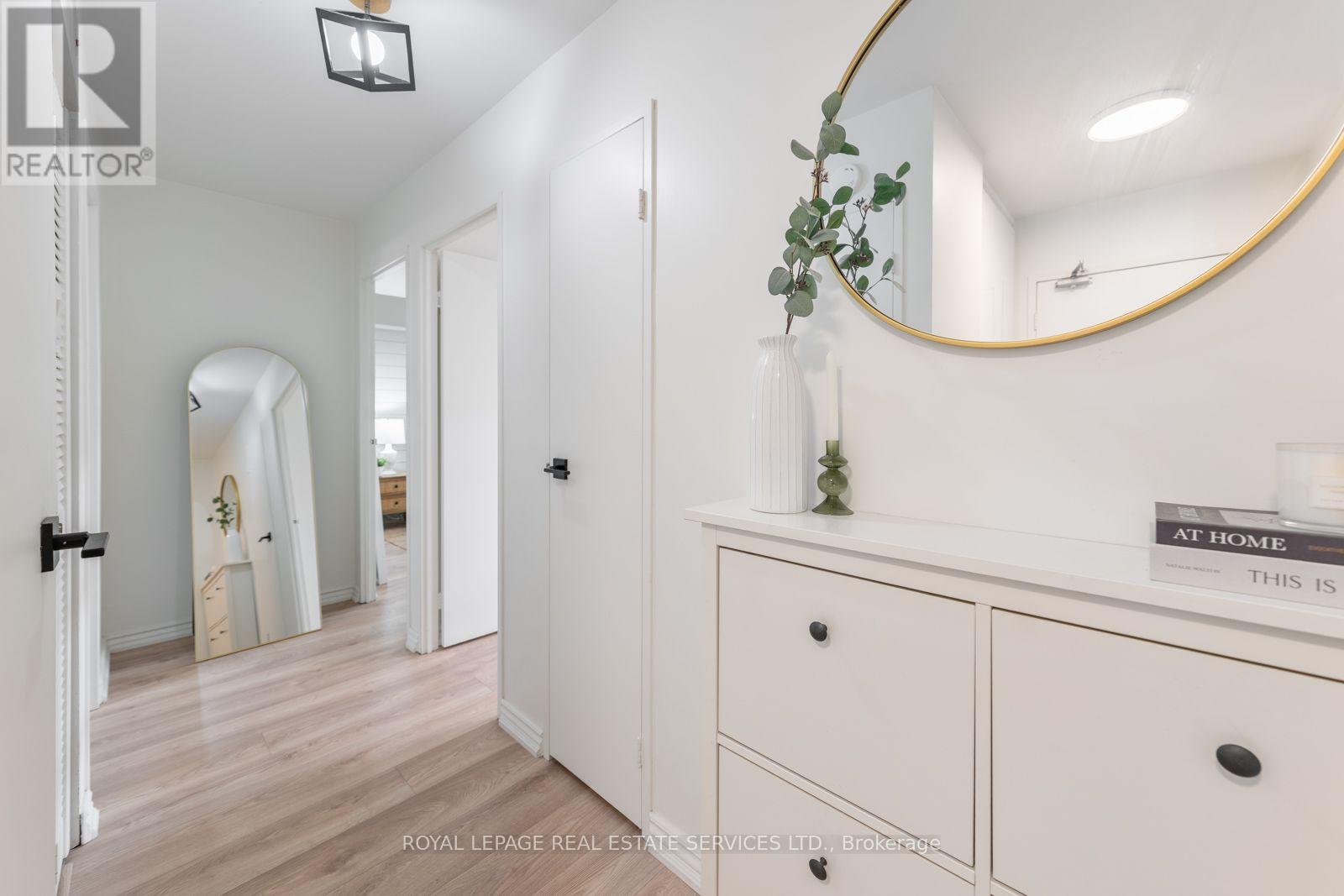 80 Quebec Avenue — photo 20