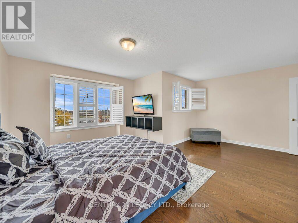 20 WARDSVILLE DRIVE W - 19