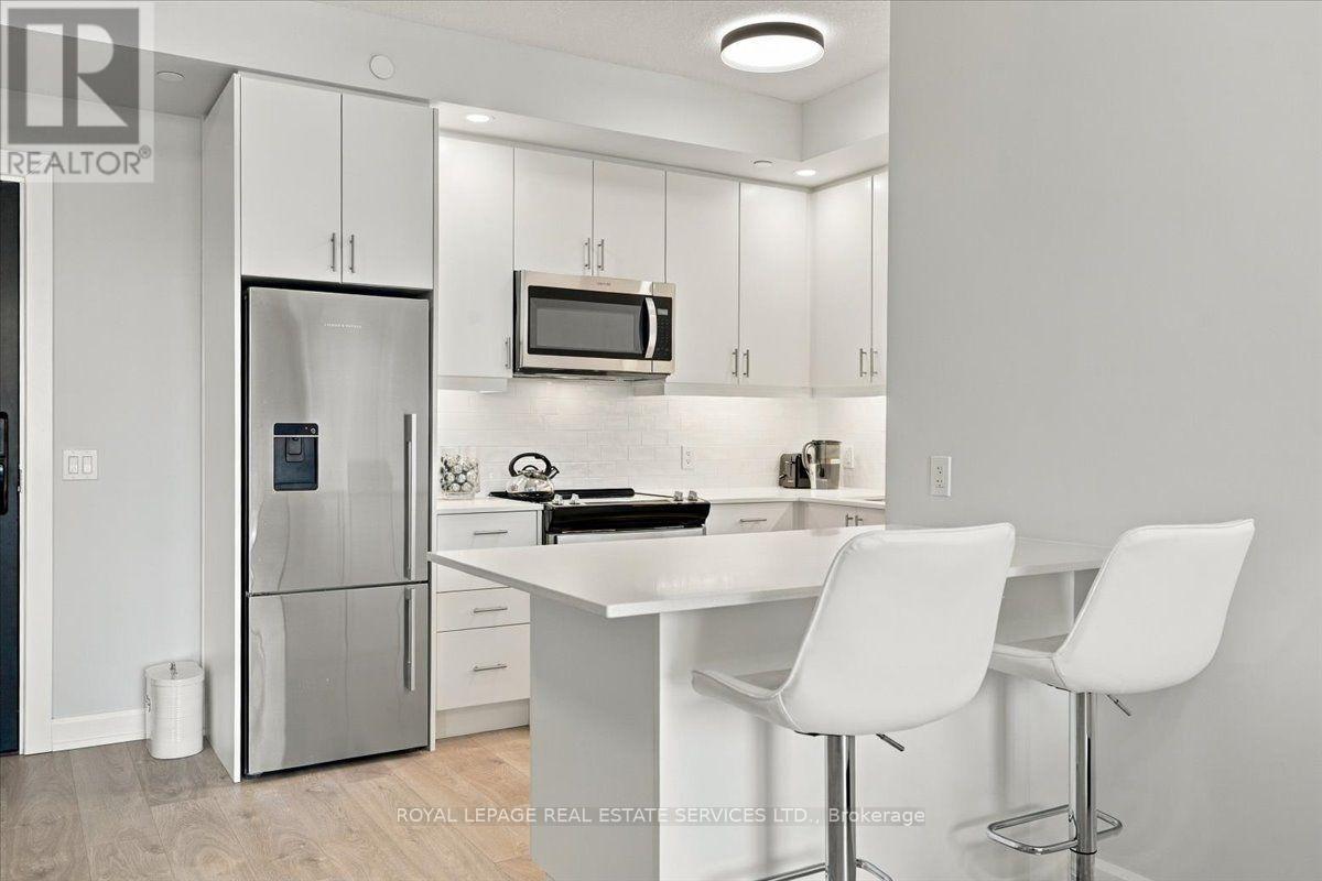 #402 3220 WILLIAM COLTSON AVENUE - Image 24