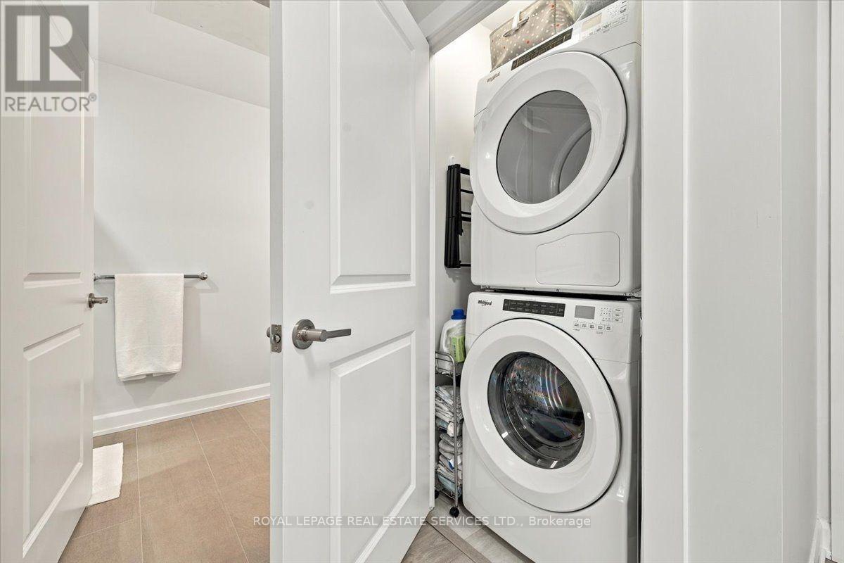 #402 3220 WILLIAM COLTSON AVENUE - 32