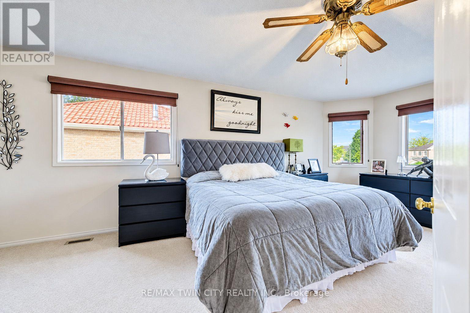11 Peregrine Crescent, Cambridge, ON photo 28