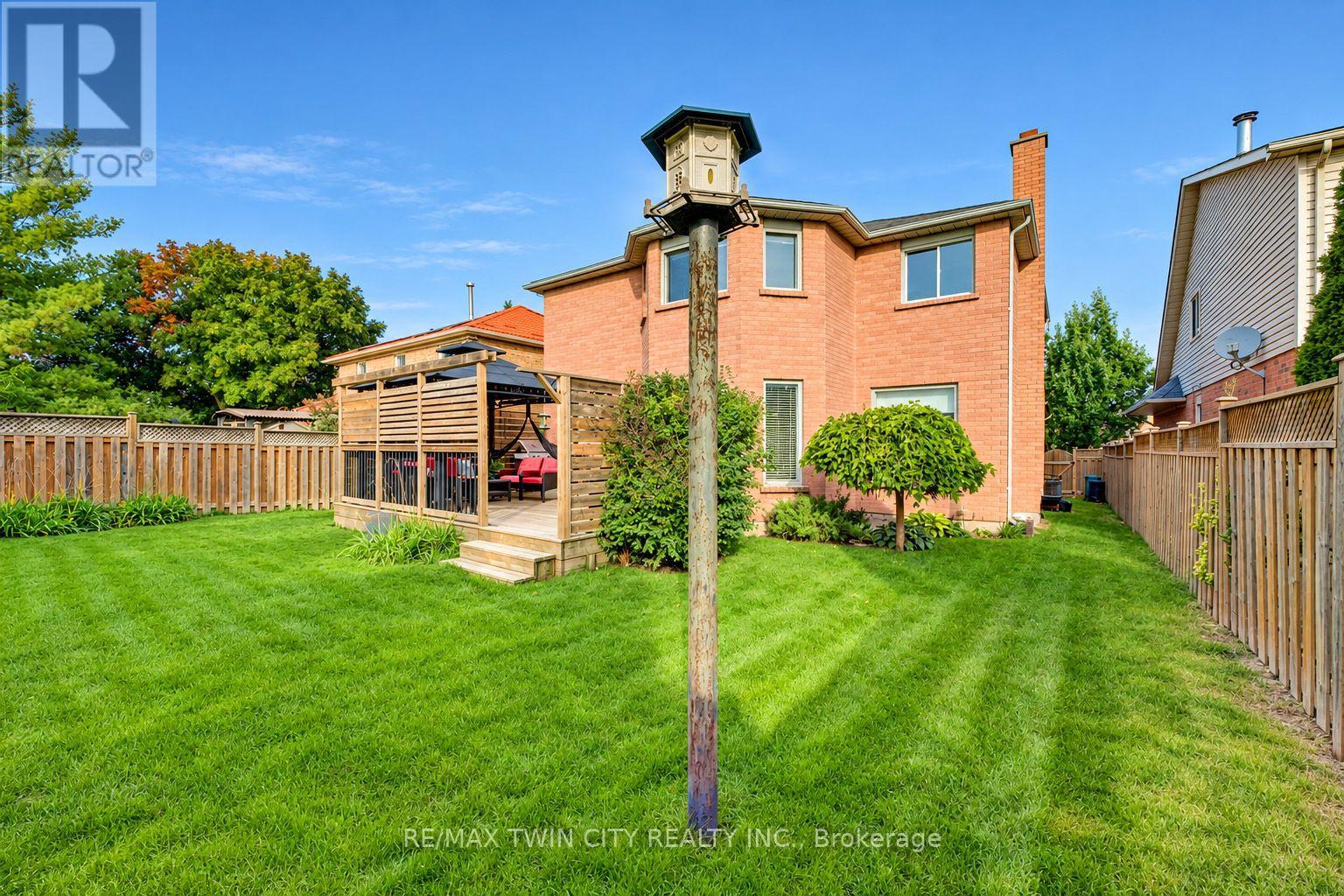 11 Peregrine Crescent, Cambridge, ON photo 31
