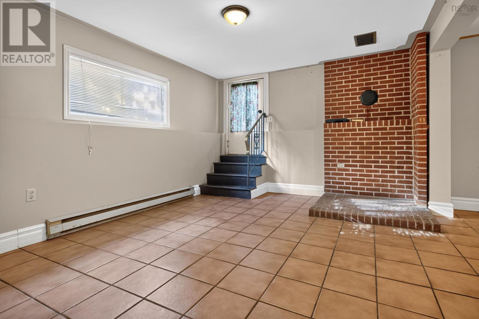Property 30 of 34 of 29 Roslyn Drive