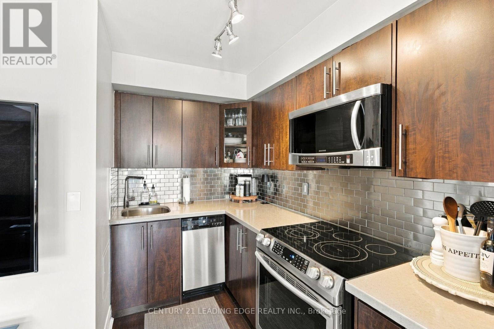 119 Merton Street — photo 16