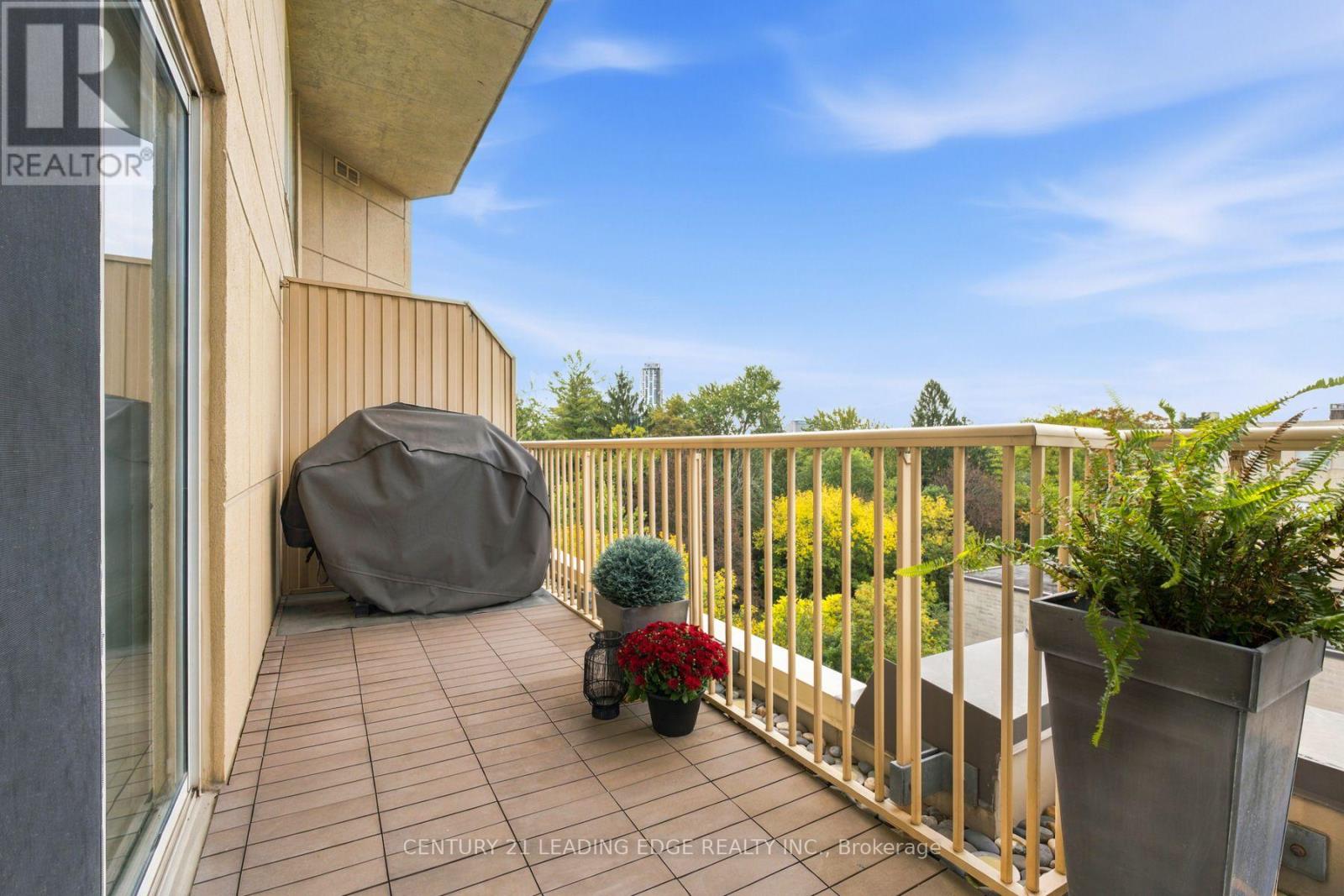 119 Merton Street — photo 37