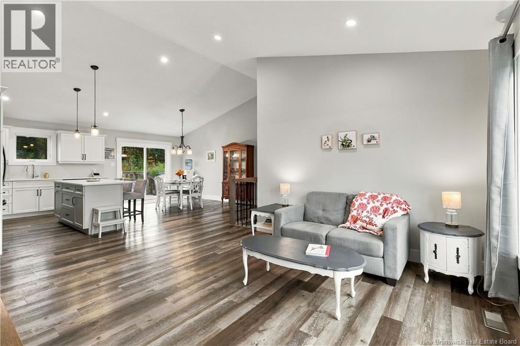 49 Joviale Drive - 10