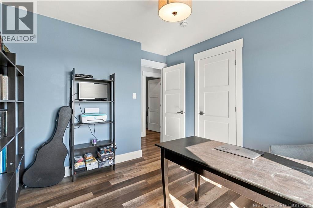 49 Joviale Drive - 21