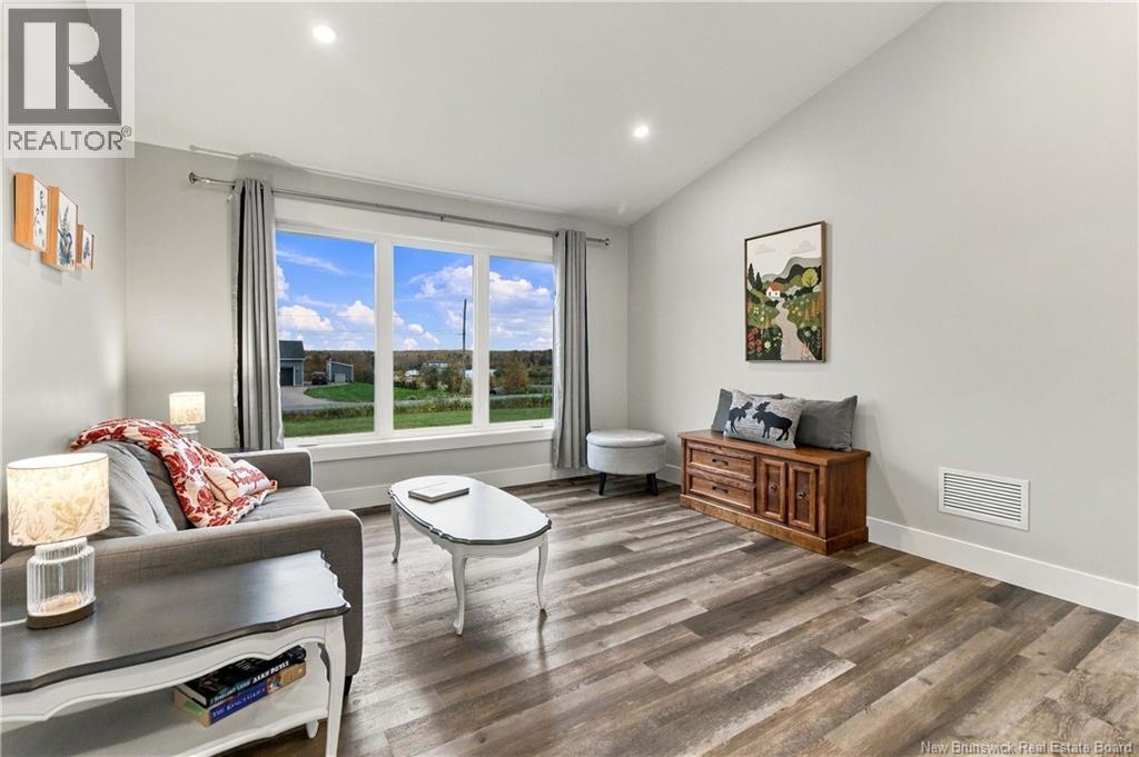 49 Joviale Drive - 8