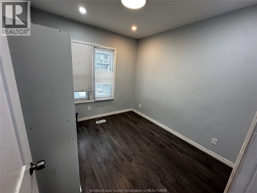 3112 Peter Street — photo 15