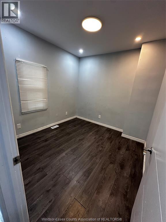 3112 Peter Street — photo 18