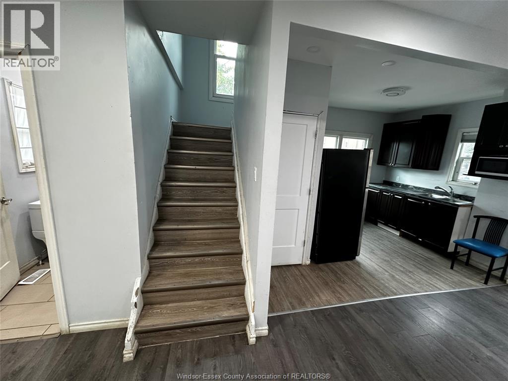 3112 PETER STREET, Windsor — photo 3