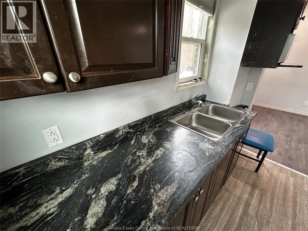 3112 PETER STREET, Windsor — photo 7