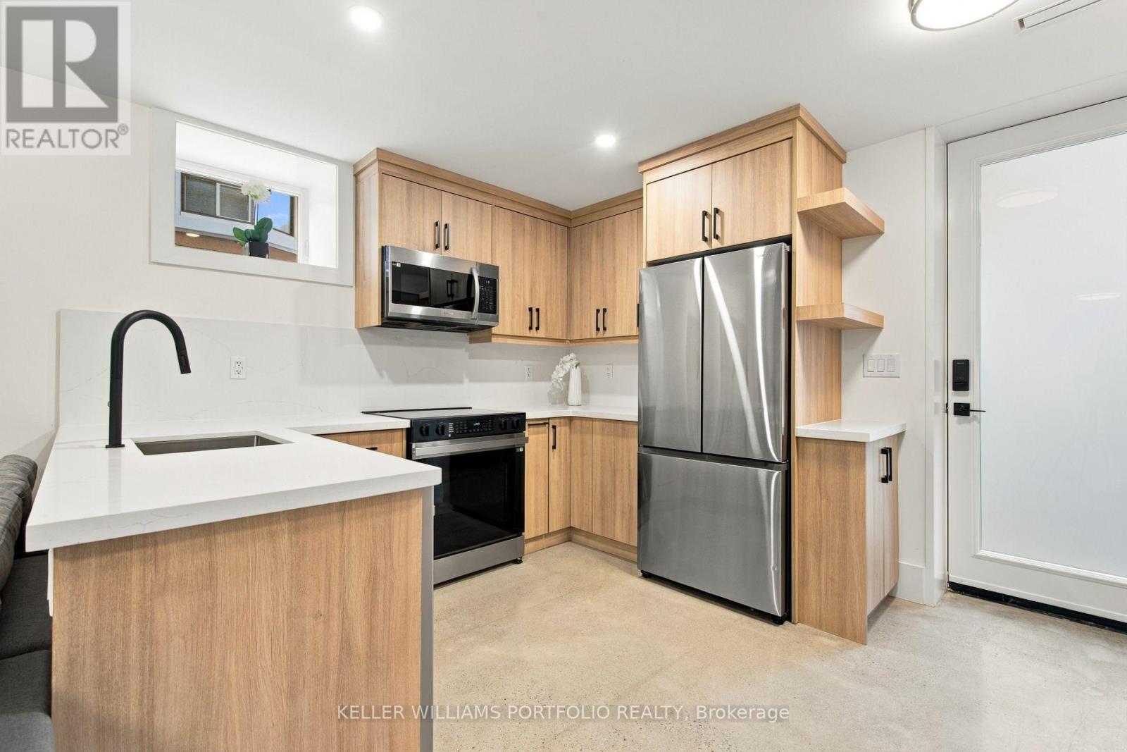 173 Beatrice Street — photo 17