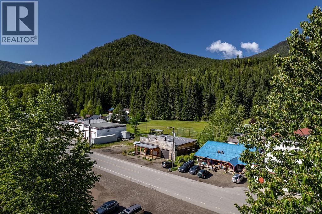  7114 1ST Avenue, Ymir - Image 1