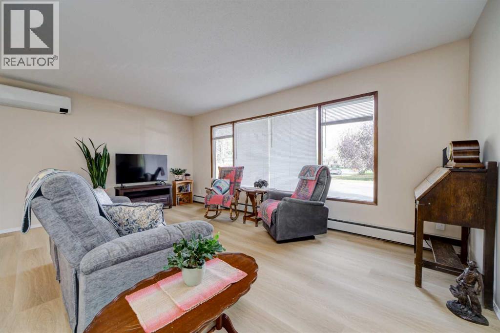 550 Charlotte Street - 5
