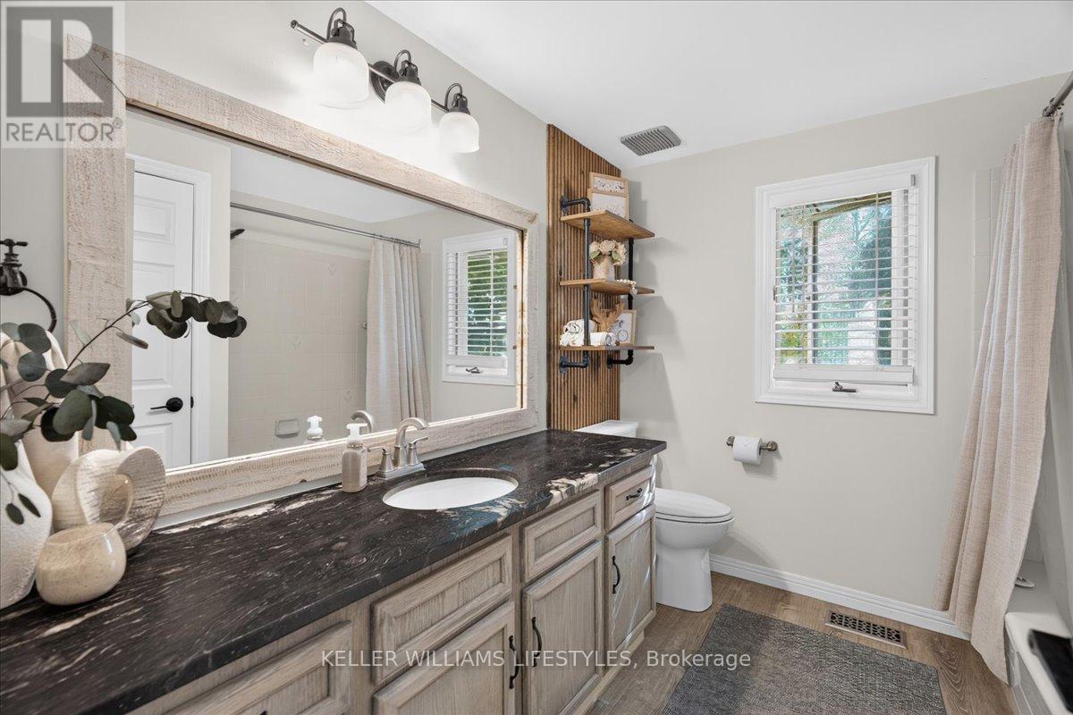 167 Moore Line — photo 23