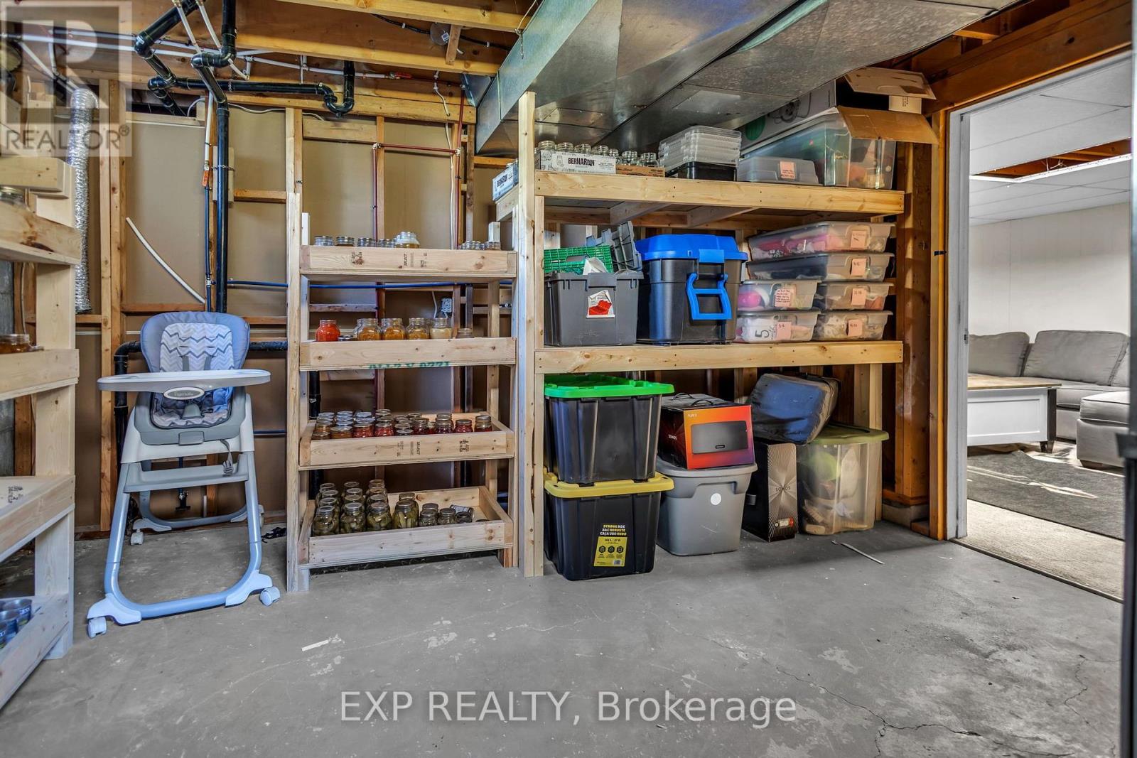 623 King Street West — photo 36