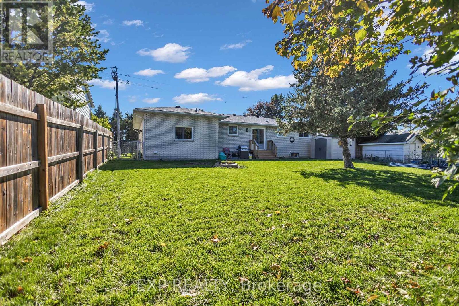 623 King Street West — photo 40